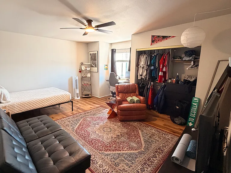 401 E Drachman St — Photo 9