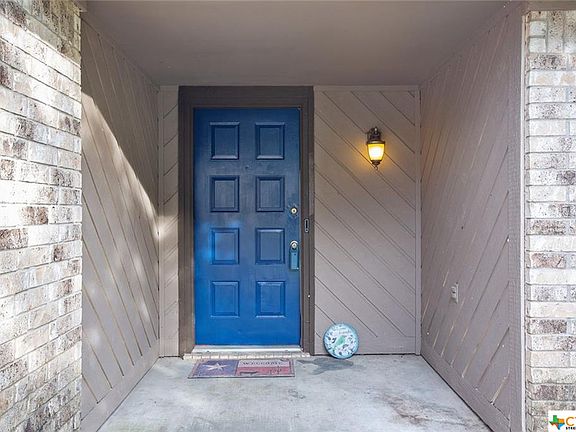4th image of 1909 Cedarview Dr