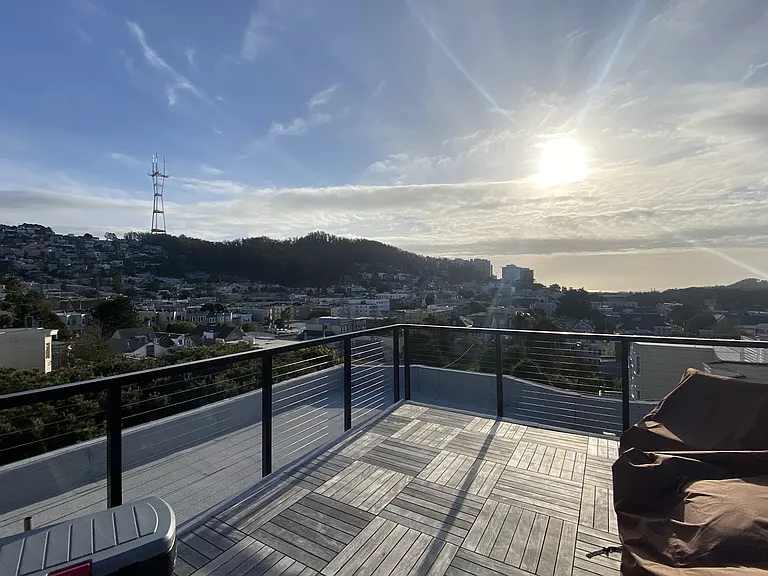 813 Clayton St — Photo 1