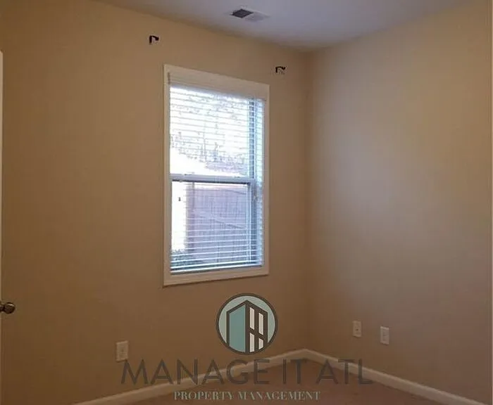 3673 Fallen Oak Dr — Photo 12