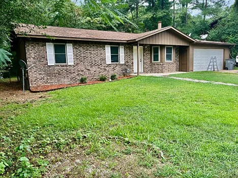 223 Cedarwood St Photo 1