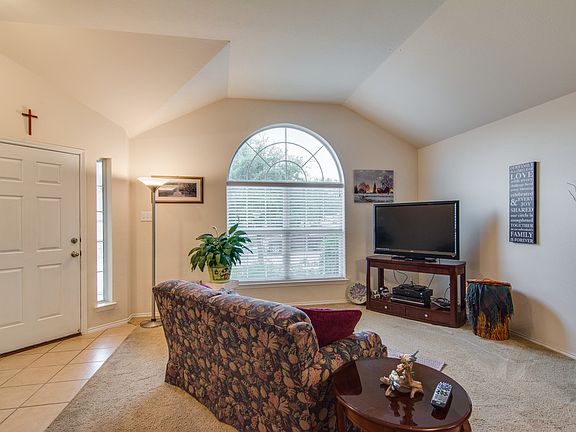 5th image of 1020 Marlow Ln