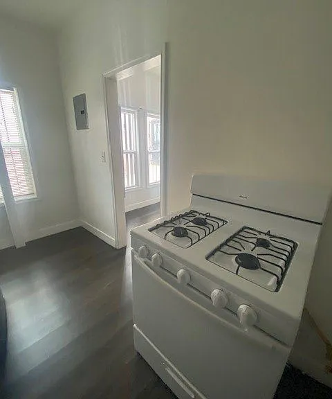 1006 W. 42nd Street — Photo 13