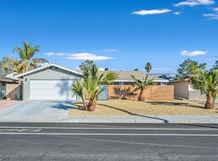 105 Shadow Ln, Las Vegas, NV 89106
