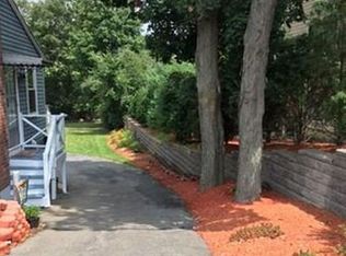 18 Elm St, Dedham, MA 02026