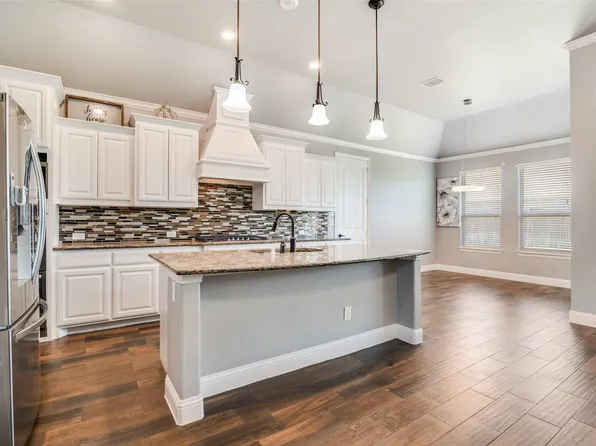 9615 Edgeway Cir, Rowlett, TX 75089