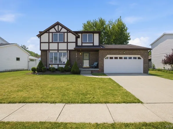 222 Hillpine Rd, Cheektowaga, NY 14227