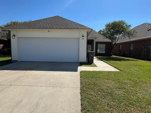 3223 Nicholson Lake Dr, Baton Rouge, LA 70810