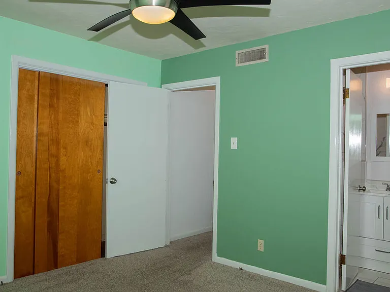10028 San Lorenzo Dr — Photo 10