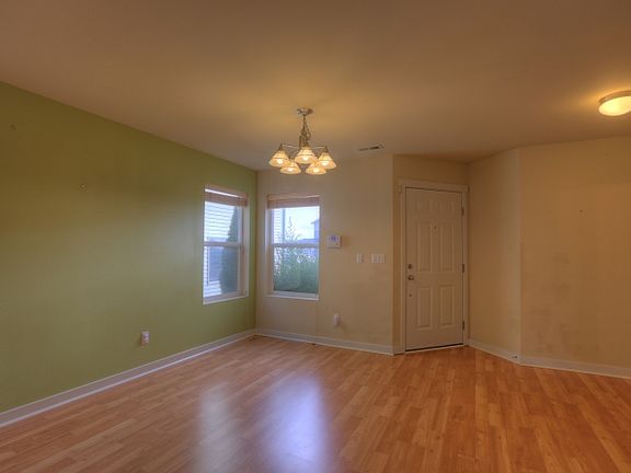 5th image of 21061 Nordby Dr NW