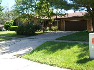 2302 Clover Ln, Champaign, IL 61821