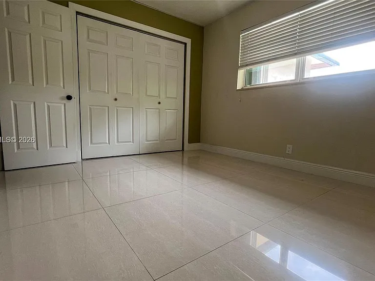 6550 SW 8th St — Photo 9