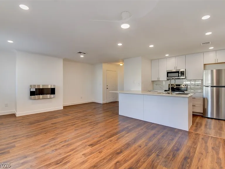 8600 W Charleston Blvd #1180 — Photo 2