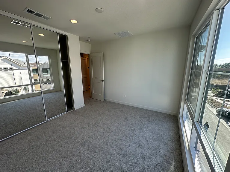 2480 Calendula Ln — Photo 13