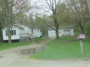 2662 W Fruitport Rd, Spring Lake, MI 49456