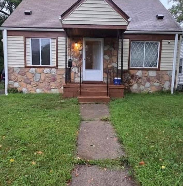 1st image of 19223 Justine St