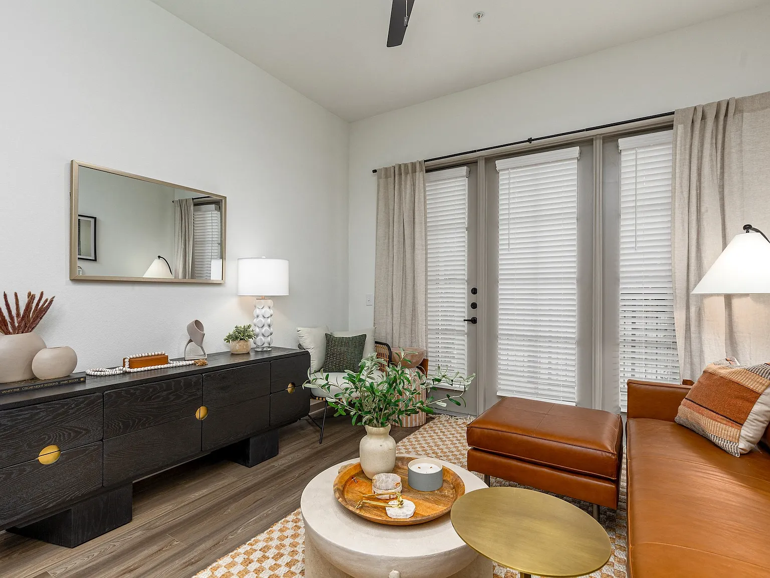 Era Apartments — Photo 2