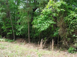 Spruce Dr, Rogers, AR 72756