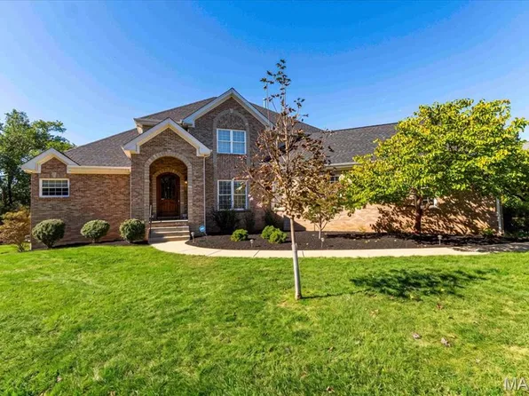 15338 Schoettler Estates Dr, Chesterfield, MO 63017
