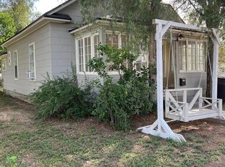 208 E Park Ave, Fowler, CO 81039