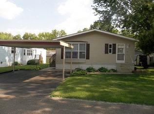 2408 Coyote Ln, Saint Paul, MN 55119