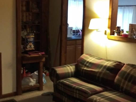 not furnished at this time; furnishing is negociable