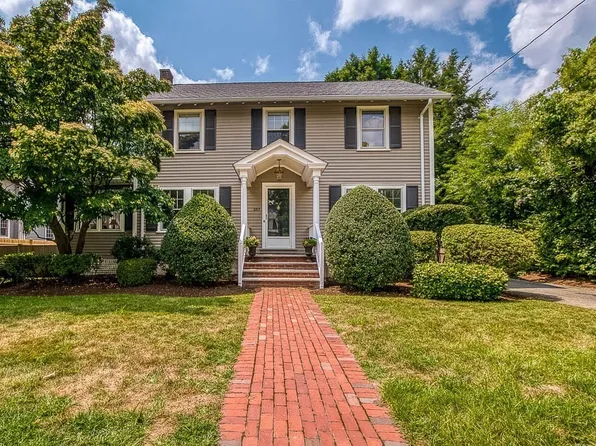 267 Manning St, Needham, MA 02492