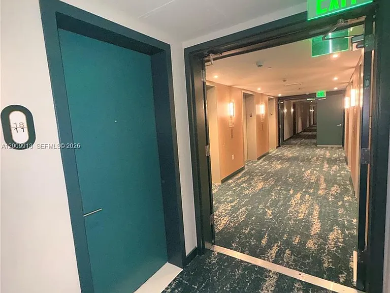 77 SE 5th St #1811 — Photo 9