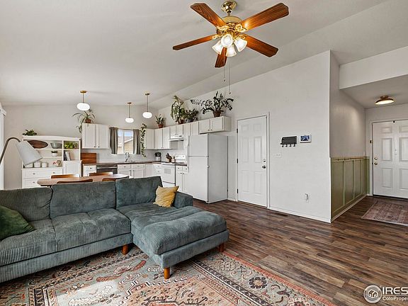 5th image of 2539 Bearwood Ave