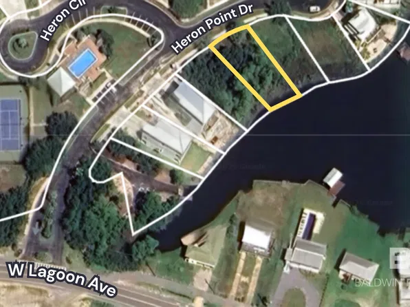 931 Heron Point Dr, Gulf Shores, AL 36542