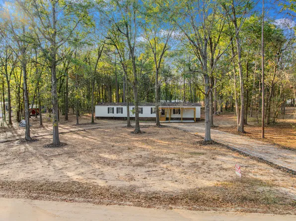 1217 Birch Dr, Summerton, SC 29148