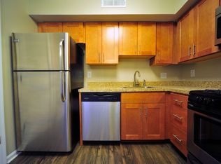 4527 Avondale St APT 1, Bethesda, MD 20814