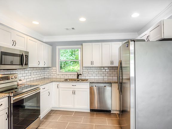 Fabulous, Updated Kitchen