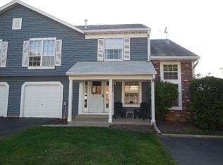 307 Redwing Dr, Bolingbrook, IL