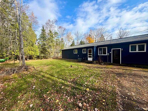 2nd image of 15122 Puuri Rd