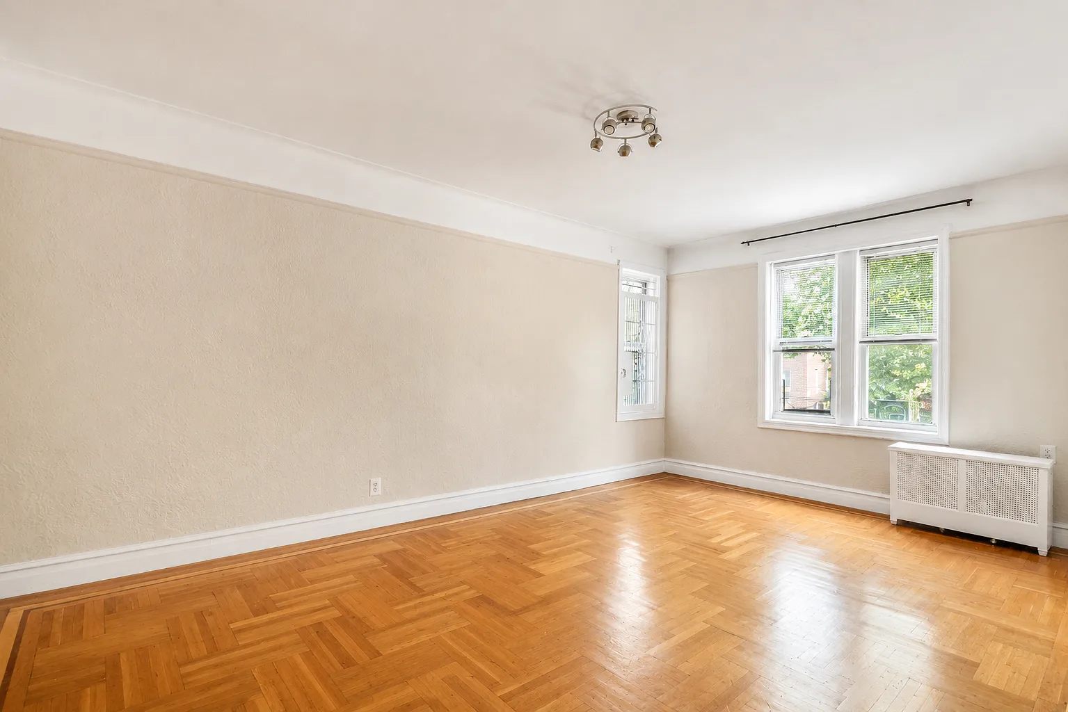 2301 Kings Highway — Photo 3