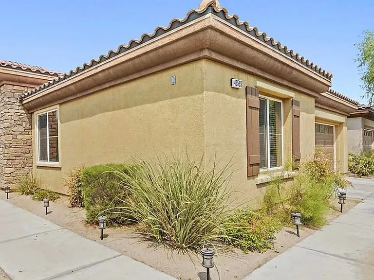 49599 Pacino St — Photo 3