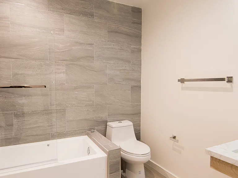 1187 Crenshaw Blvd #101AA — Photo 3