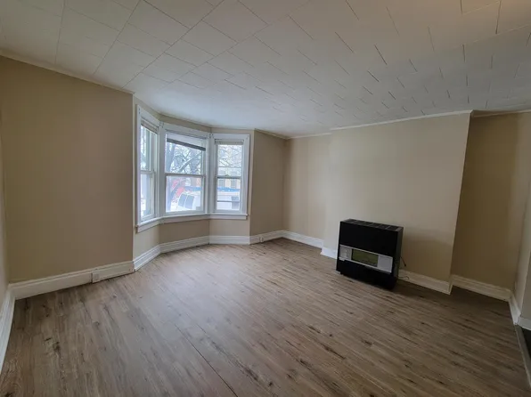 99 Hill St #1, Troy, NY 12180