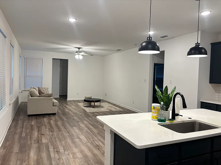1832 Rustic Vine Rd #3 — Photo 1