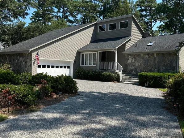 404 Lord Granville Drive, Morehead City, NC 28557