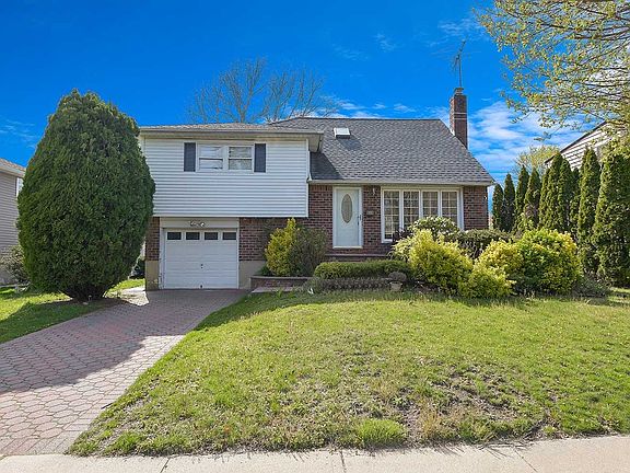 2nd image of 8 Ann Rose St