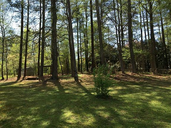 3rd image of 720 Shannon Ln