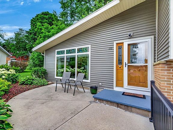 3rd image of 110 Twin Ln