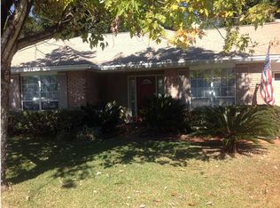 508 E Timberlake Dr, Mary Esther, FL 32569