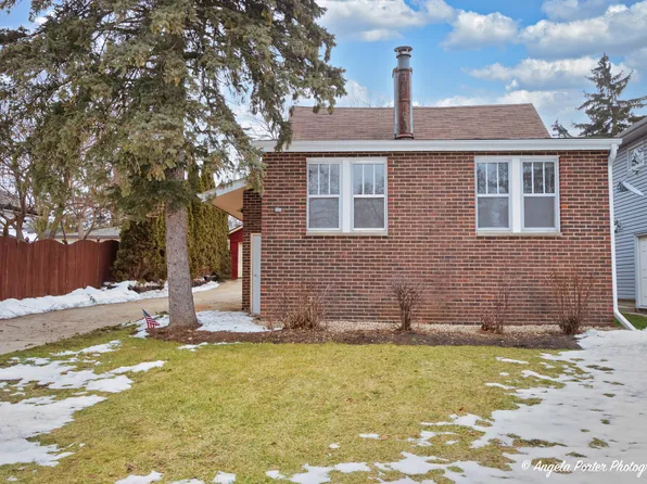 406 Clearview Ave, Wauconda, IL 60084