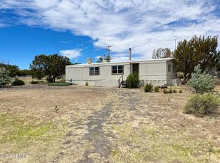 25 Dawn Ln, Concho, AZ 85924