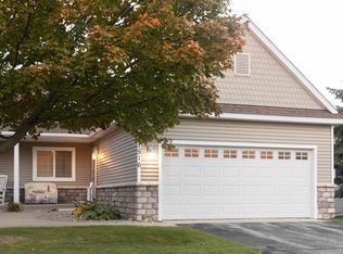1516 Castle Dr, Petoskey, MI 49770