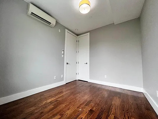 Rented by ERNY LLC | media 19