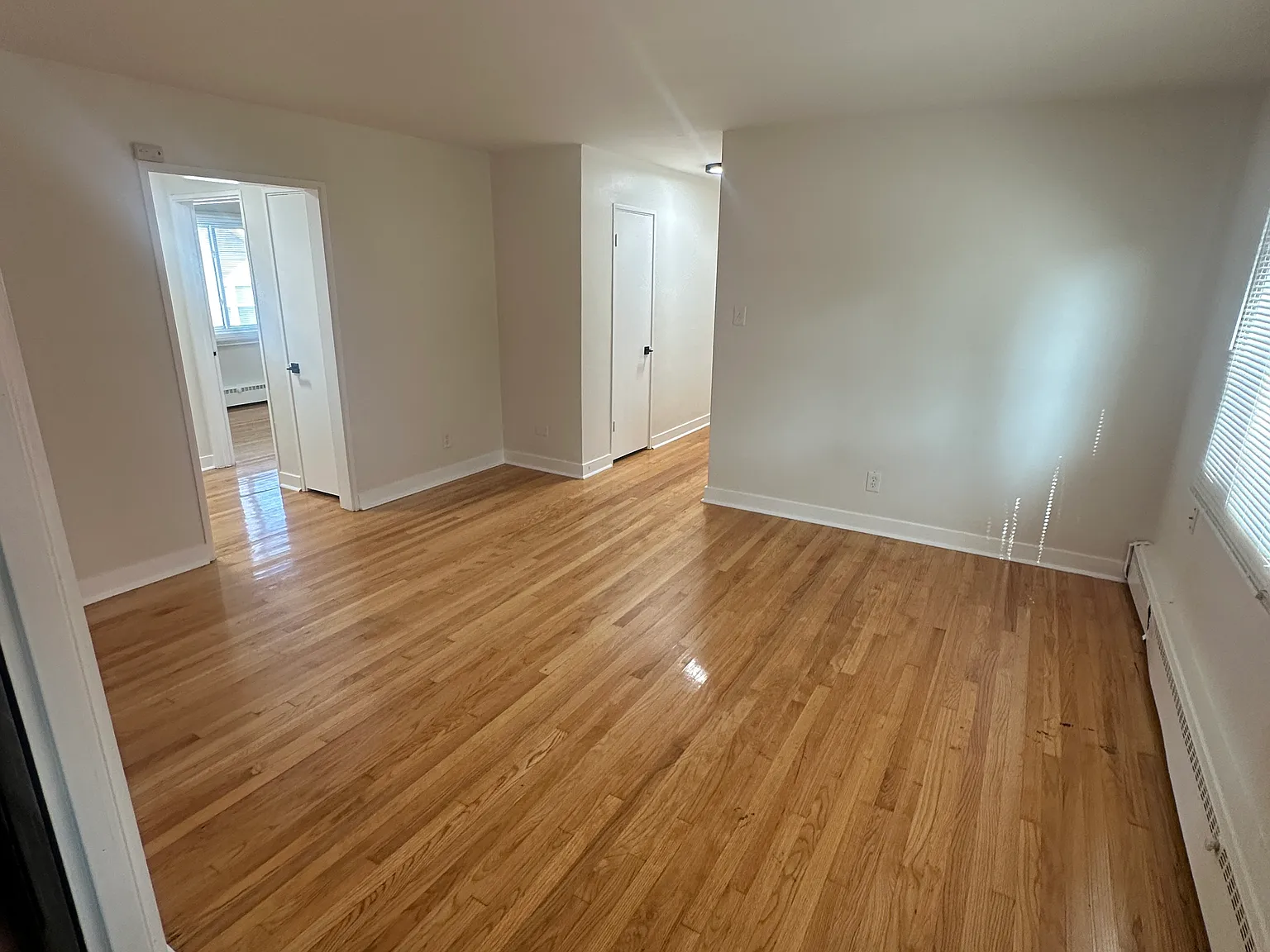 2 bed, 800 sqft, $1,425 — Photo 3